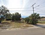 1015 Avenue F - Photo 3