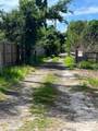 15617 Casey Road - Photo 3