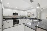 610 Woodview Way - Photo 11