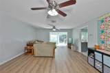 2335 Surrey Lane - Photo 13