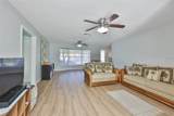 2335 Surrey Lane - Photo 15