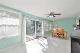 2335 Surrey Lane - Photo 18