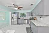 2335 Surrey Lane - Photo 23