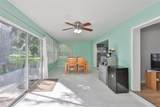 2335 Surrey Lane - Photo 3