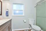 2335 Surrey Lane - Photo 32