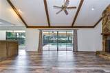 1101 Oakridge Manor Drive - Photo 8