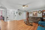 818 Cambridge Way - Photo 2