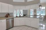 5810 Lake Victoria Drive - Photo 15