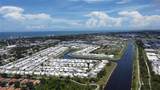 809 Waterway - Photo 22