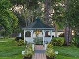 6880 Pleasant Court - Photo 9
