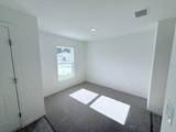 25 Round Thorn Drive - Photo 2
