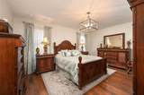 7501 Mikasa Drive - Photo 19