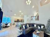 8016 King Palm Circle - Photo 26