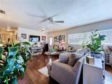717 End Crescent - Photo 6