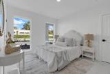 1004 Robinson - Photo 2
