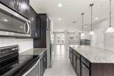 588 Piazza Point - Photo 7