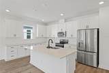 200 Enclave Avenue - Photo 8