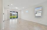 9421 Ballaster Pointe Loop - Photo 9