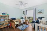 1004 Hollyberry Court - Photo 28