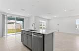 1098 Silverlake Boulevard - Photo 4