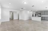 1098 Silverlake Boulevard - Photo 7