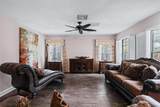 1611 Hampton Court - Photo 17