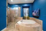 667 Richmond Close - Photo 16