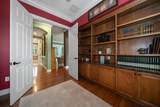 667 Richmond Close - Photo 19
