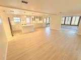 596 Club Boulevard - Photo 3
