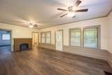 735 Montreville Ave - Photo 3