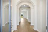 250 Hawthorn Avenue - Photo 6