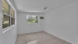 305 Michigan Place - Photo 37