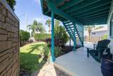 320 Due East Street - Photo 15