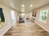620 Oak Street - Photo 3