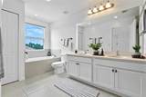 16021 Champlain Street - Photo 24