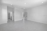 8181 Tecumseh Circle - Photo 14