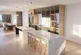 6010 Elkins Avenue - Photo 8