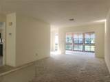 8 Oxford Lane - Photo 4