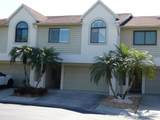 545 Walden Court - Photo 39