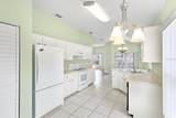 490 Larchmont Court - Photo 11