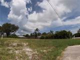 2450 Alamander Avenue - Photo 14
