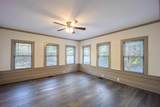 735 Montreville Ave - Photo 10