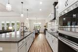 8001 Woodleaf Boulevard - Photo 14