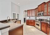 8552 Keswick Pointe Drive - Photo 10