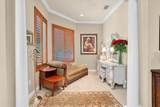 2861 Roehampton Close - Photo 38