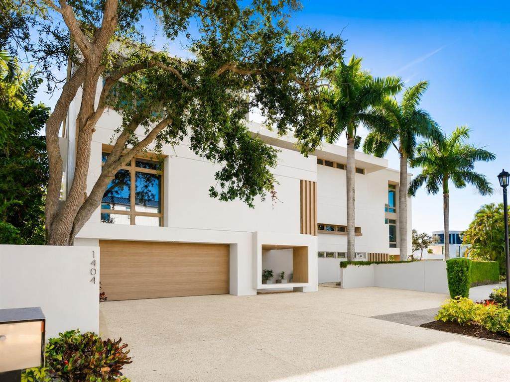 1404 Kenilworth Street - Photo 1