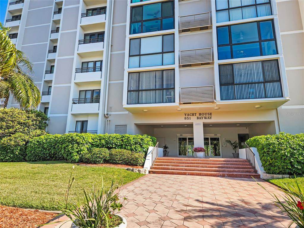 851 Bayway Boulevard - Photo 1