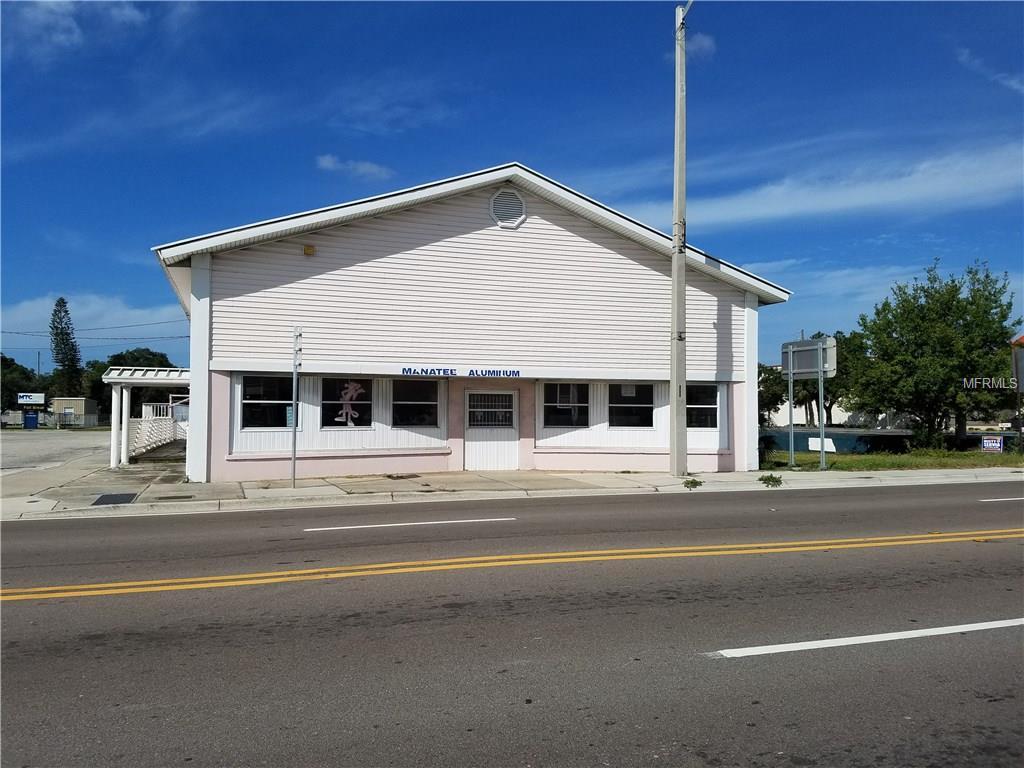901 8TH Avenue - Photo 1
