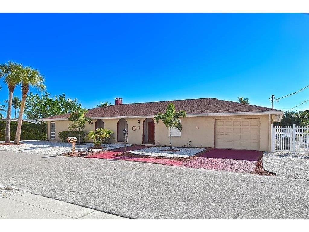 690 Jungle Queen Way - Photo 1