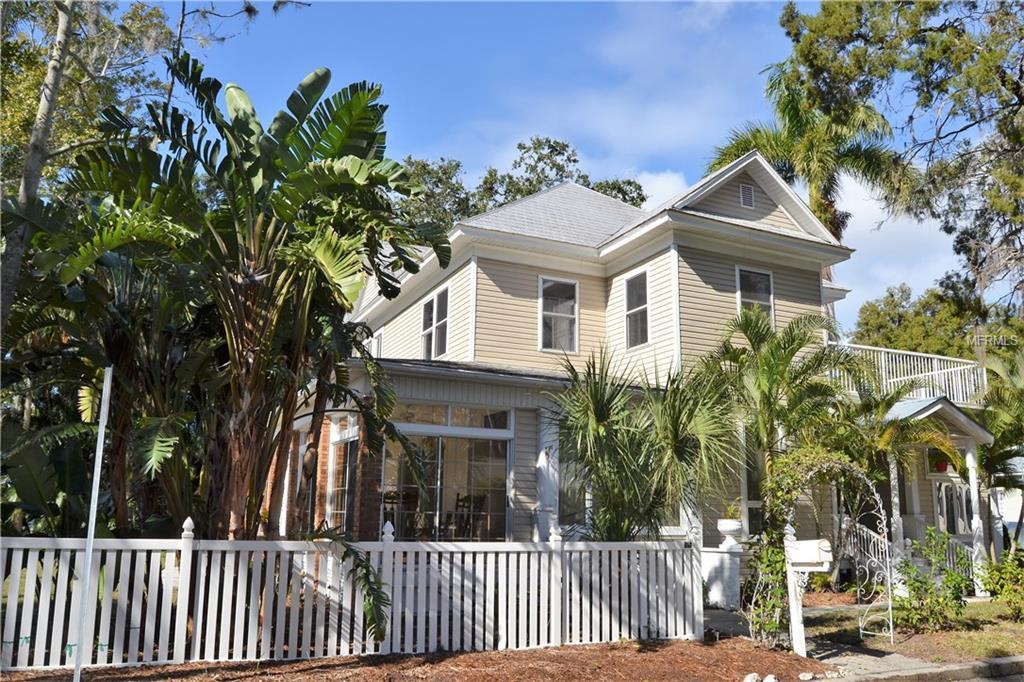 307 15TH Avenue - Photo 1